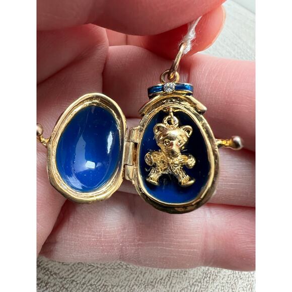 Vintage F.E. Faberge Style Egg Pendant Charm Brass Gold Plated Enameled Crystals - Picture 5 of 6